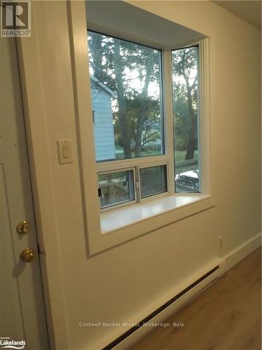 14 Joseph Street, Georgian Bay (Freeman), ON - Indoor Photo Showing Other Room