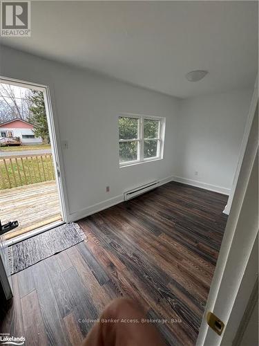 14 Joseph Street, Georgian Bay (Freeman), ON - Indoor Photo Showing Other Room