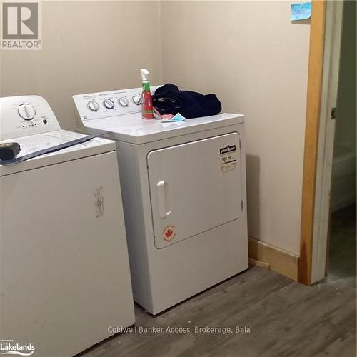 14 Joseph Street, Georgian Bay (Freeman), ON - Indoor Photo Showing Laundry Room