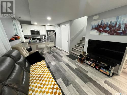 333 S Avenue S, Saskatoon, SK - Indoor Photo Showing Living Room