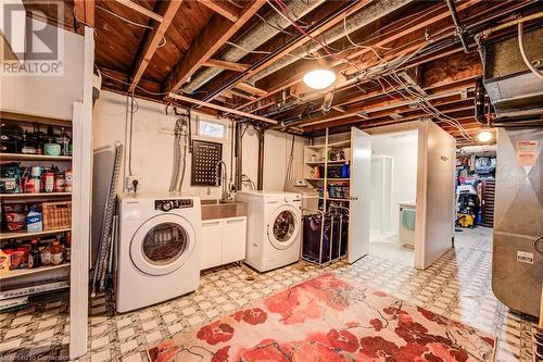 114 Rife Avenue, Cambridge, ON - Indoor Photo Showing Laundry Room