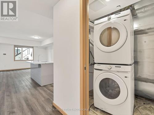 B107 - 3453 Victoria Park Avenue, Toronto, ON - Indoor Photo Showing Laundry Room