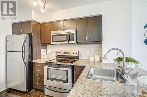 705 - 27 Rean Drive, Toronto, ON - Indoor Photo Showing Kitchen