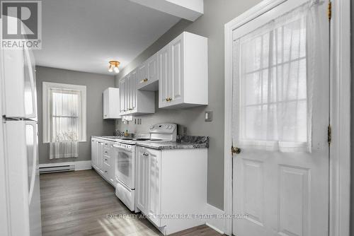 191 Bridge Street W, Greater Napanee, ON - Indoor Photo Showing Kitchen