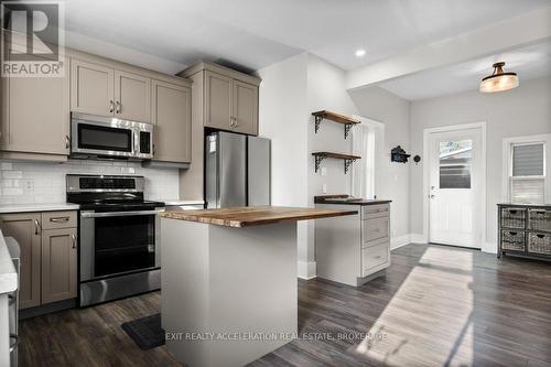 191 Bridge Street W, Greater Napanee, ON - Indoor Photo Showing Kitchen