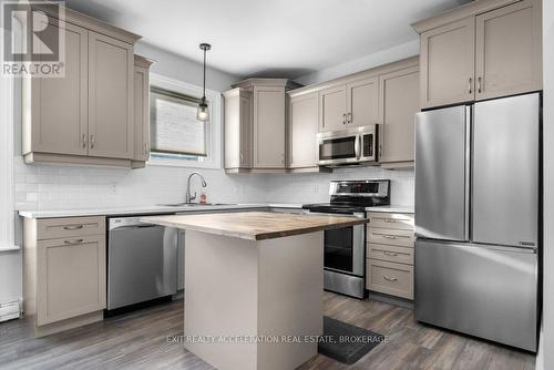 191 Bridge Street W, Greater Napanee, ON - Indoor Photo Showing Kitchen