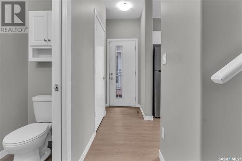 B 3905 James Hill Road, Regina, SK - Indoor Photo Showing Bathroom