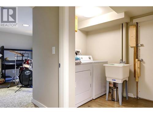 3035 Pleasant Valley Road, Armstrong, BC - Indoor Photo Showing Laundry Room