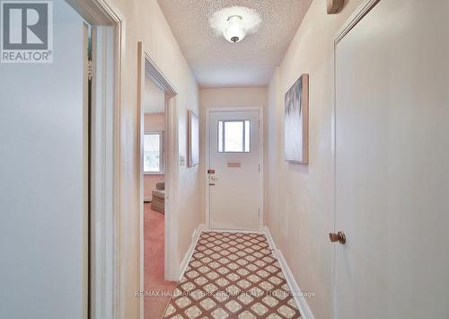 82 Oxford Street, Richmond Hill, ON - Indoor Photo Showing Other Room