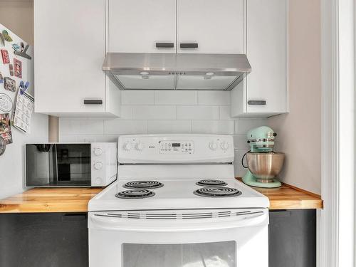 Cuisine - 1642 Rue Des Saphirs, Longueuil (Saint-Hubert), QC - Indoor Photo Showing Kitchen