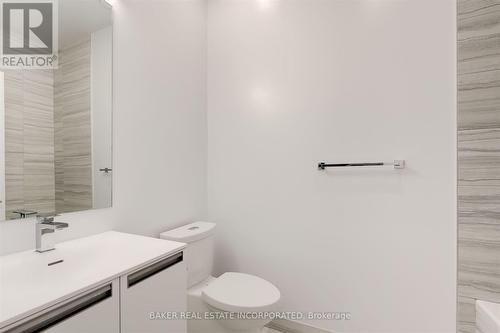 806 - 160 Kingsway Crescent, Toronto, ON - Indoor Photo Showing Bathroom