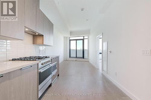 806 - 160 Kingsway Crescent, Toronto, ON - Indoor Photo Showing Kitchen With Upgraded Kitchen