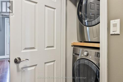 3 - 31 Massey Street, Toronto, ON - Indoor Photo Showing Laundry Room