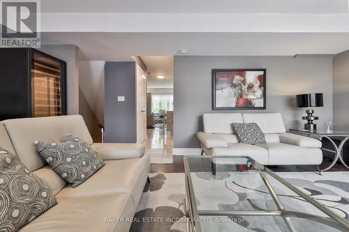 3 - 31 Massey Street, Toronto, ON - Indoor Photo Showing Living Room