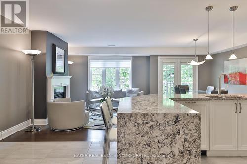 3 - 31 Massey Street, Toronto, ON - Indoor Photo Showing Kitchen With Upgraded Kitchen