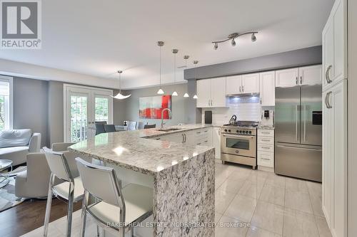 3 - 31 Massey Street, Toronto, ON - Indoor Photo Showing Kitchen With Upgraded Kitchen