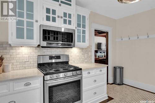 2147 Angus Street, Regina, SK - Indoor Photo Showing Kitchen