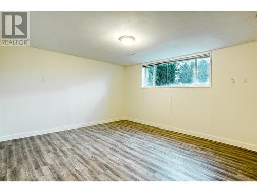 2262 Aberdeen Street N, Kelowna, BC - Indoor Photo Showing Other Room