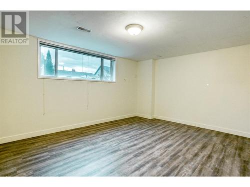 2262 Aberdeen Street N, Kelowna, BC - Indoor Photo Showing Other Room