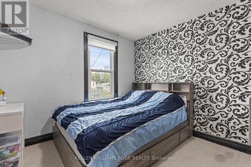 47 Dalkeith Avenue, Hamilton, ON - Indoor Photo Showing Bedroom