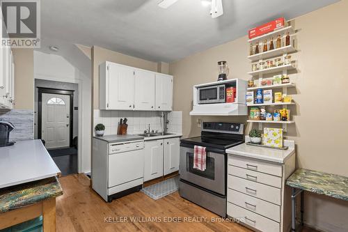 47 Dalkeith Avenue, Hamilton, ON - Indoor Photo Showing Kitchen