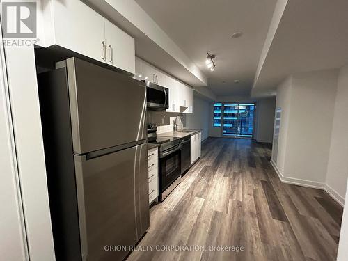 505 - 1435 Celebration Drive, Pickering, ON - Indoor Photo Showing Kitchen