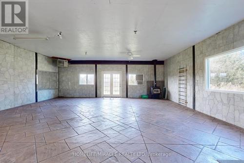 8166 Appleby Line, Milton, ON - Indoor Photo Showing Other Room