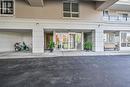 601 - 3000 Creekside Drive, Hamilton, ON  - Outdoor 