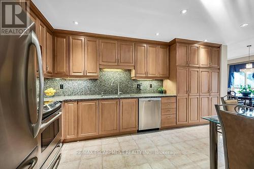 601 - 3000 Creekside Drive, Hamilton, ON - Indoor Photo Showing Kitchen With Stainless Steel Kitchen