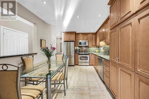 601 - 3000 Creekside Drive, Hamilton, ON - Indoor Photo Showing Kitchen With Stainless Steel Kitchen With Upgraded Kitchen