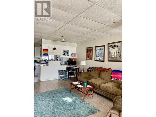 1950 First Avenue, Rossland, BC - Indoor Photo Showing Living Room