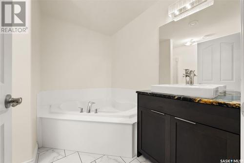 4134 Green Olive Way E, Regina, SK - Indoor Photo Showing Bathroom