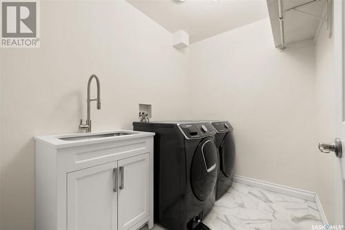 4134 Green Olive Way E, Regina, SK - Indoor Photo Showing Laundry Room