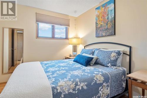 26 Kindrachuk Crescent, Saskatoon, SK - Indoor Photo Showing Bedroom