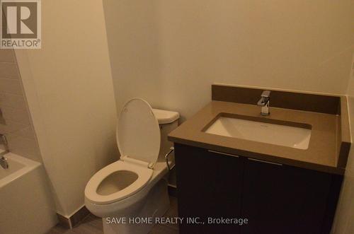 2315 - 2031 Kennedy Road E, Toronto, ON - Indoor Photo Showing Bathroom