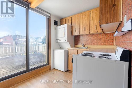 415 Concord Avenue, Toronto, ON - Indoor Photo Showing Laundry Room