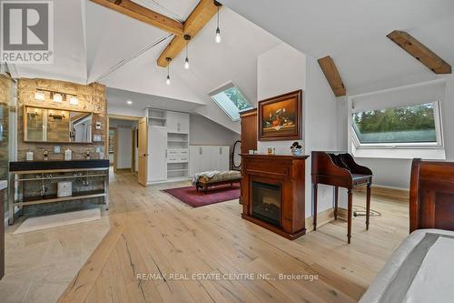 13567 2Nd Line, Milton, ON - Indoor With Fireplace