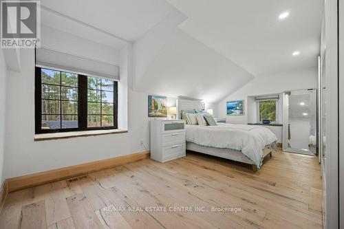 13567 2Nd Line, Milton, ON - Indoor Photo Showing Bedroom