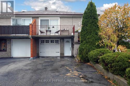 36 Newlin Crescent, Toronto, ON - Outdoor