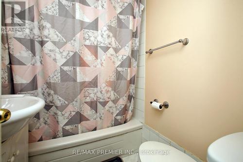 36 Newlin Crescent, Toronto, ON - Indoor Photo Showing Bathroom