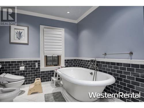 Wesbrook Crescent, Vancouver, BC - Indoor Photo Showing Bathroom