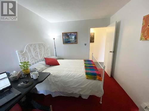 202 110 Seventh Street, New Westminster, BC - Indoor Photo Showing Bedroom