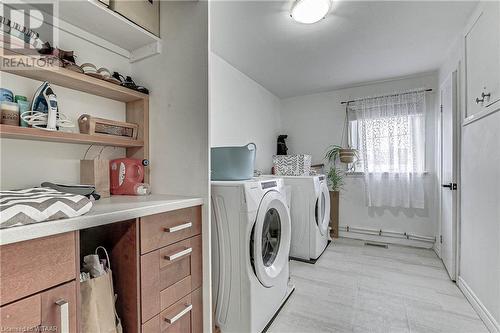 Washroom with independent washer and dryer - 476 Prospect Street, Kitchener, ON 