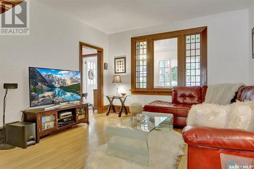 2848 Rae Street, Regina, SK - Indoor Photo Showing Living Room