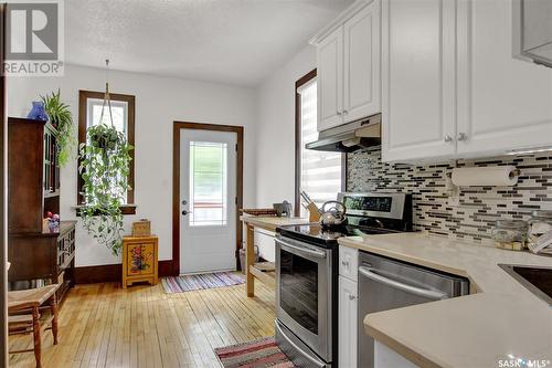 2848 Rae Street, Regina, SK - Indoor Photo Showing Kitchen