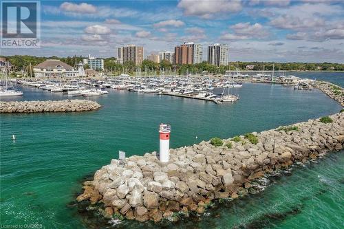 2175 Marine Drive Unit# 202, Oakville, ON 