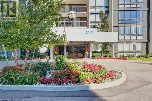 2175 Marine Drive Unit# 202, Oakville, ON 