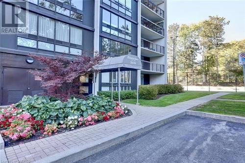 2175 Marine Drive Unit# 202, Oakville, ON 