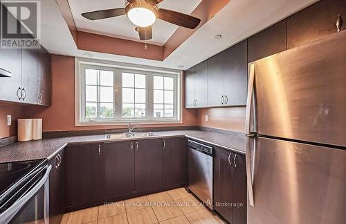 2384 Chevron Prince Path, Oshawa, ON - Indoor Photo Showing Kitchen