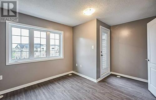 2384 Chevron Prince Path, Oshawa, ON - Indoor Photo Showing Other Room